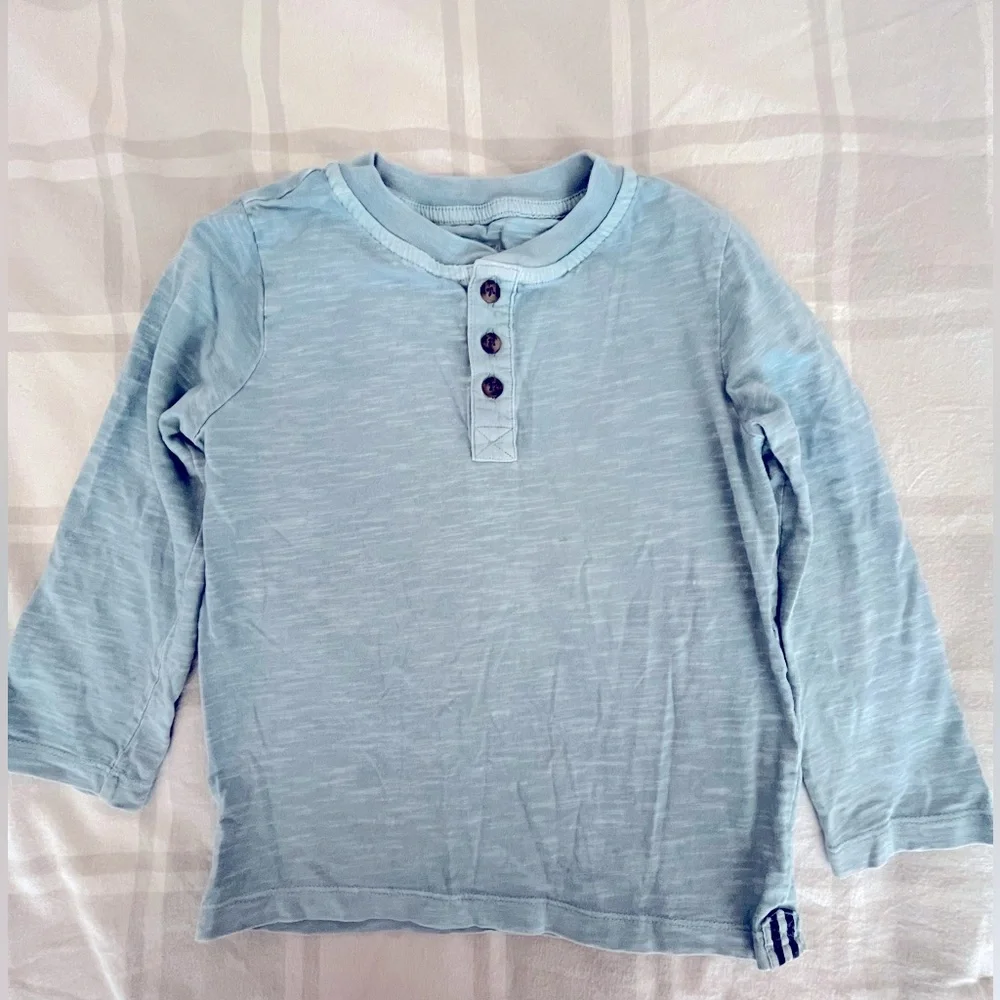 Gymboree boys size 4 long sleeve shirt with buttons